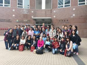 Gift exchange with Hong Kong University student ambassadors 