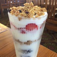 Yogurt parfait